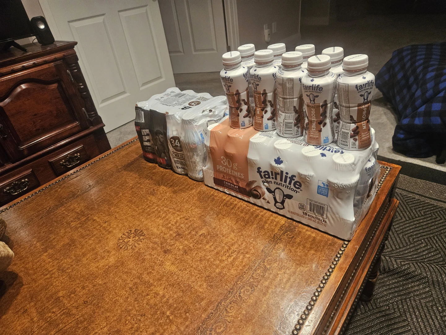 Protein Shake Bundle Fairlife & BioSteel B-FIT, few extras - photo 4