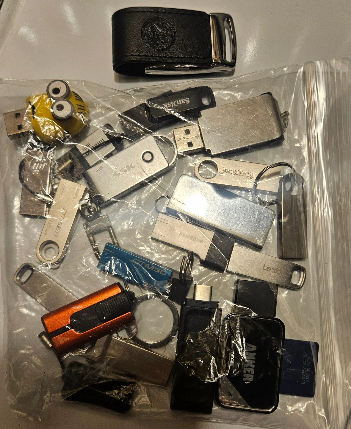 Assorted USB Flash Drives Bundle