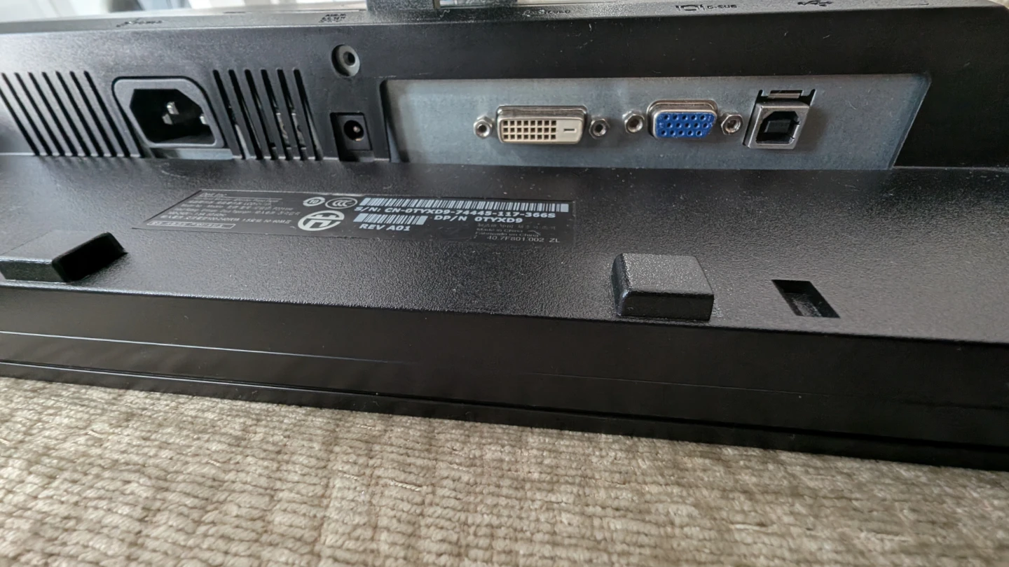 Dell 22" Monitor - photo 3