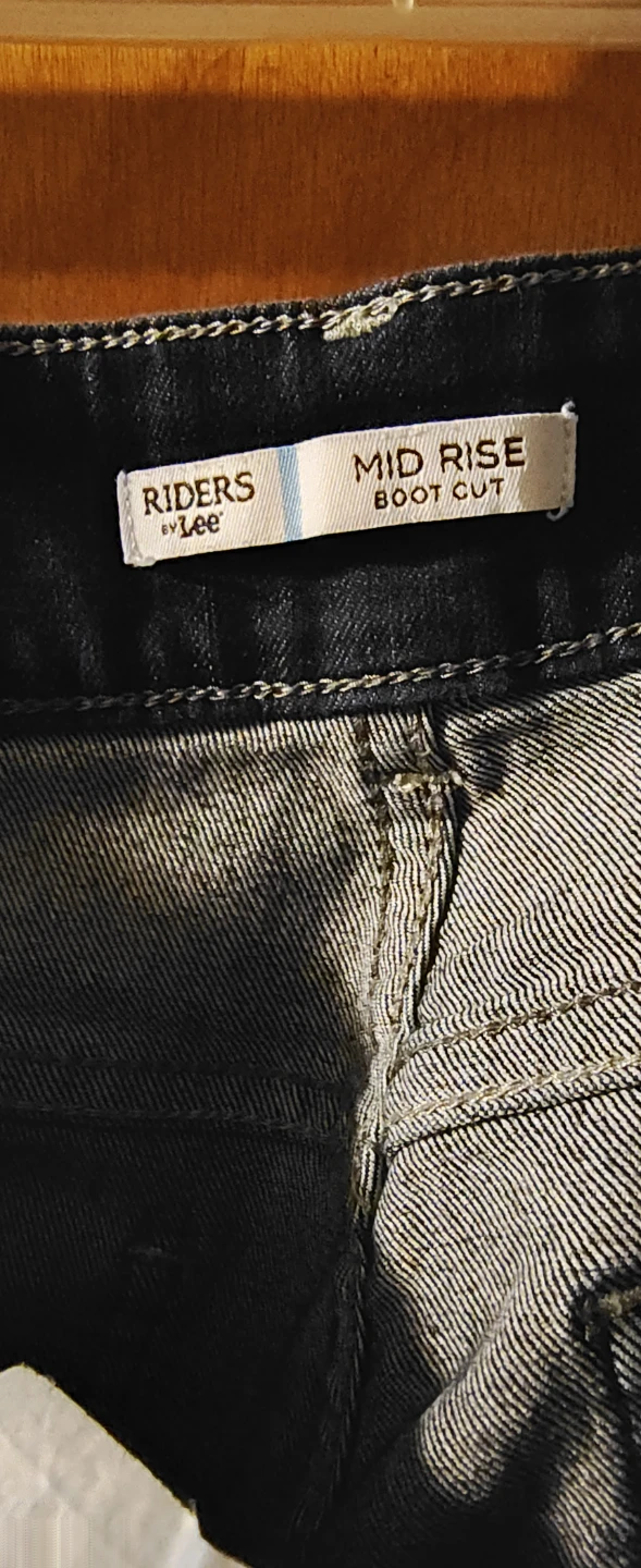 Ladies pettie jeans - photo 2
