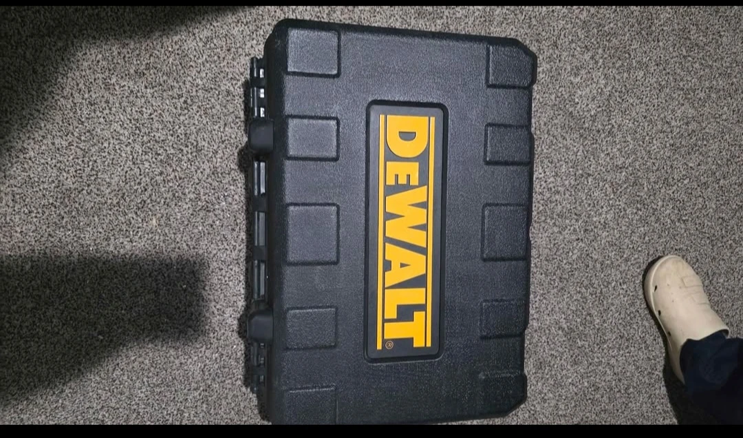 DeWalt Laser Level with Case - photo 2