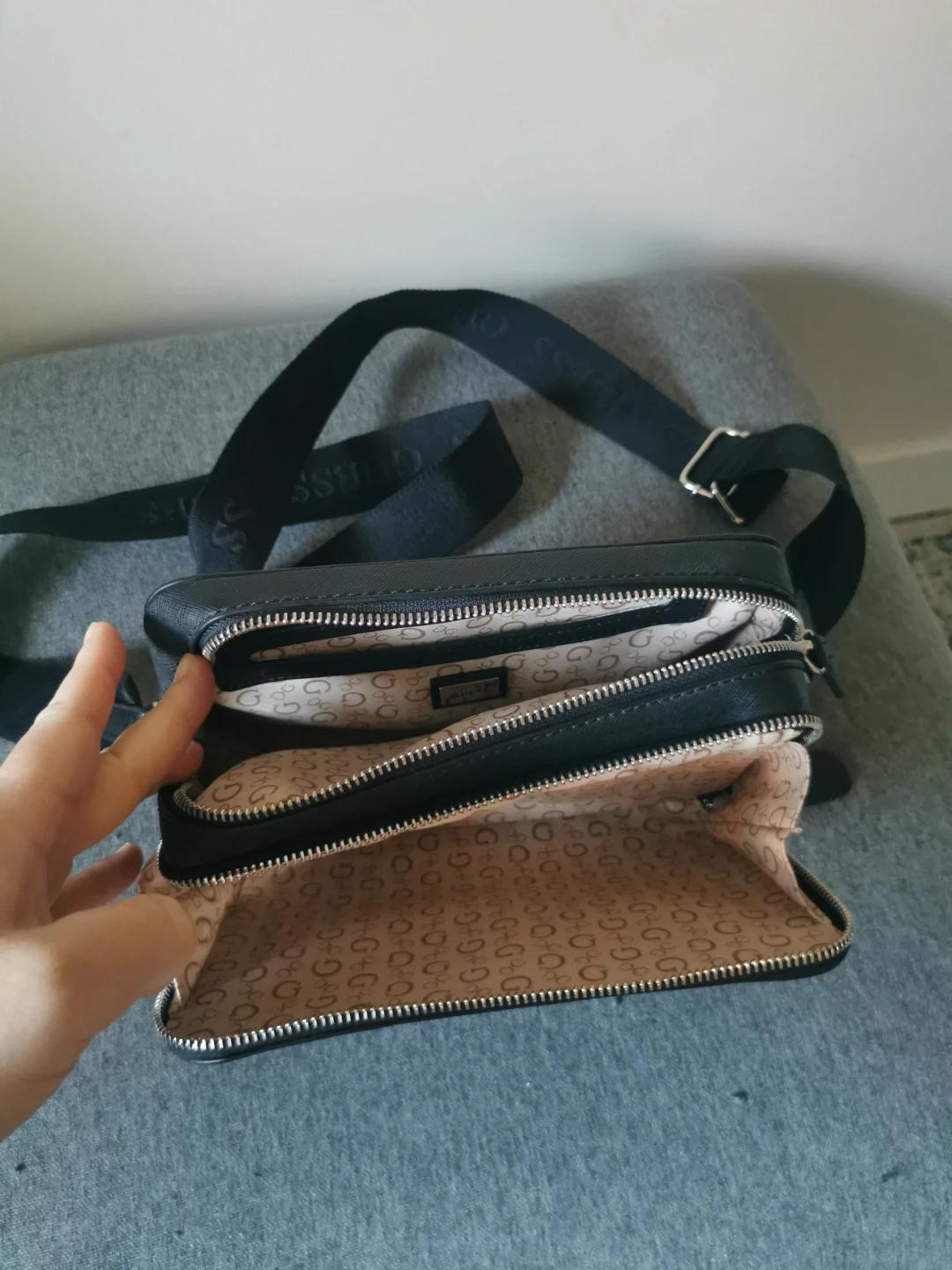 Black Guess shoulder bag - photo 2