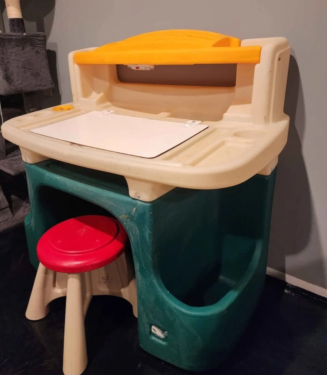 Step2 Creative Station Art Desk with Stool - photo 5