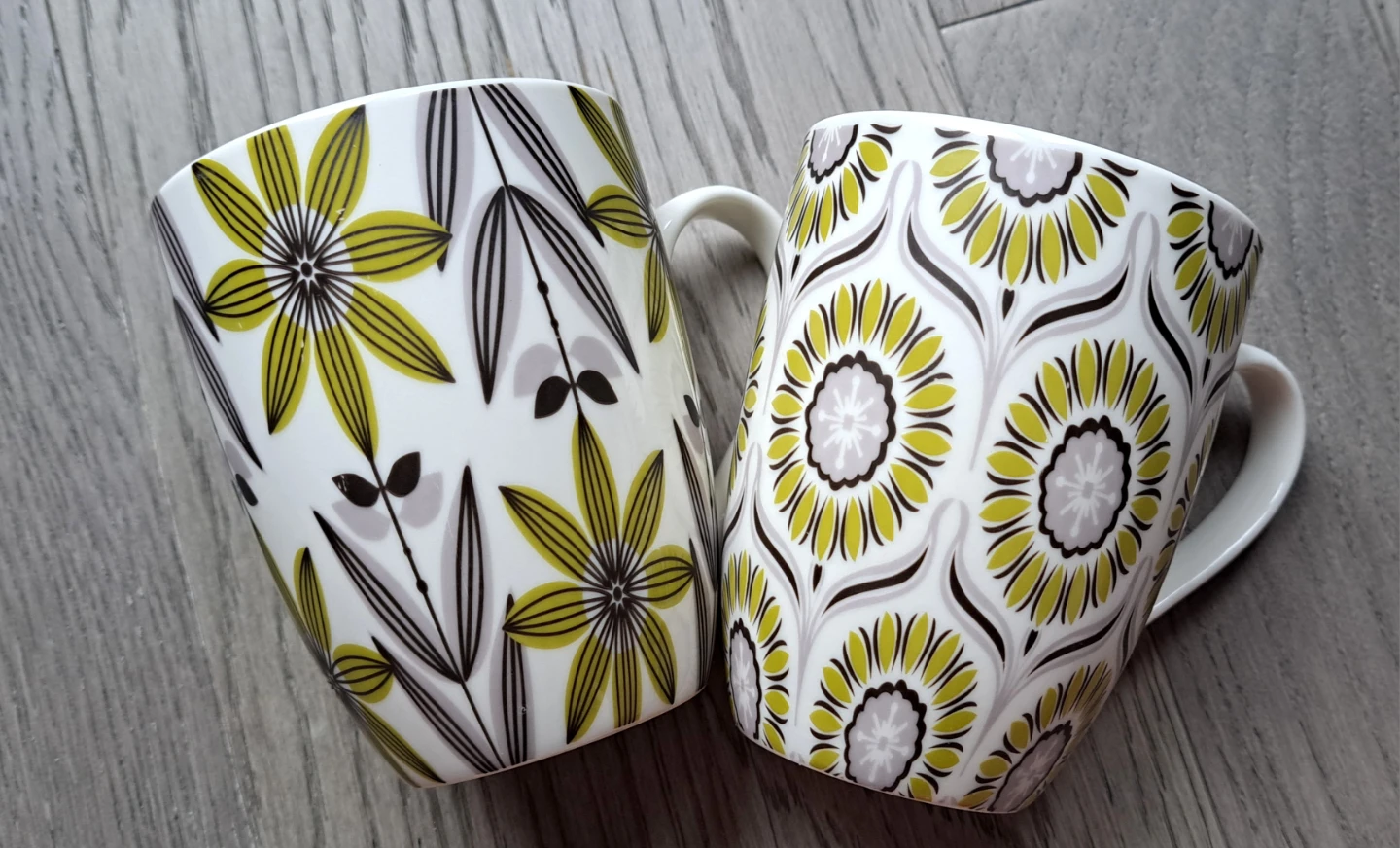 Kitchen Stuff Plus Mugs (Set of 2)
