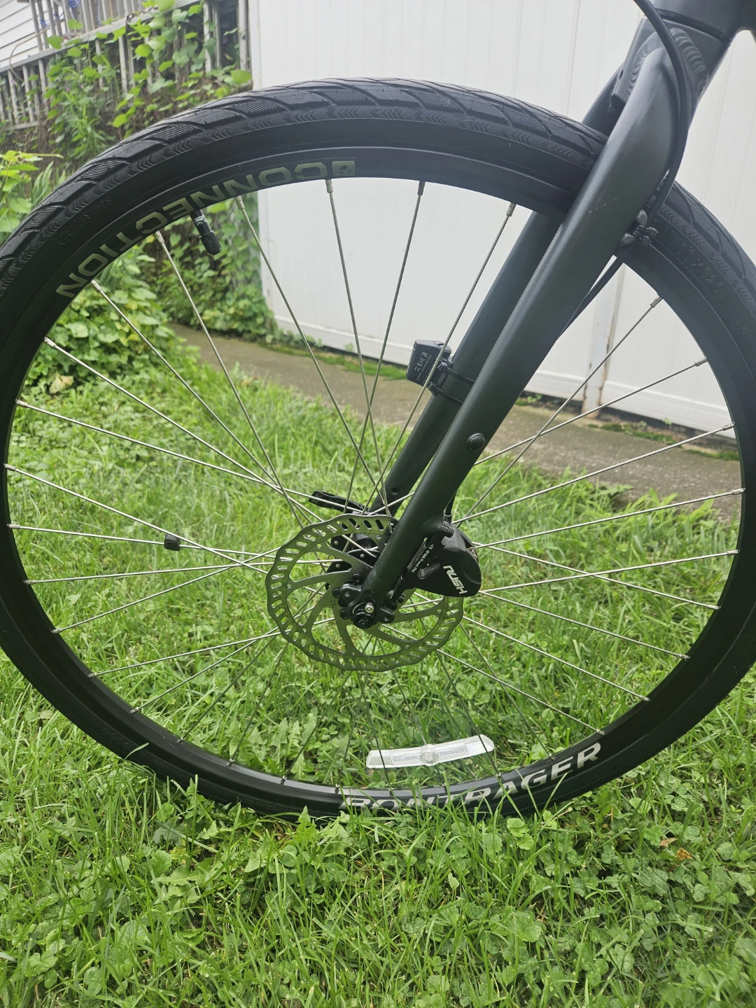 Trek FX 2 Hybrid Bike - photo 4