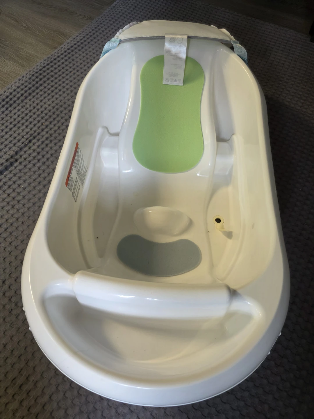 The First Years Baby Bath Tub with Newborn Sling - photo 2
