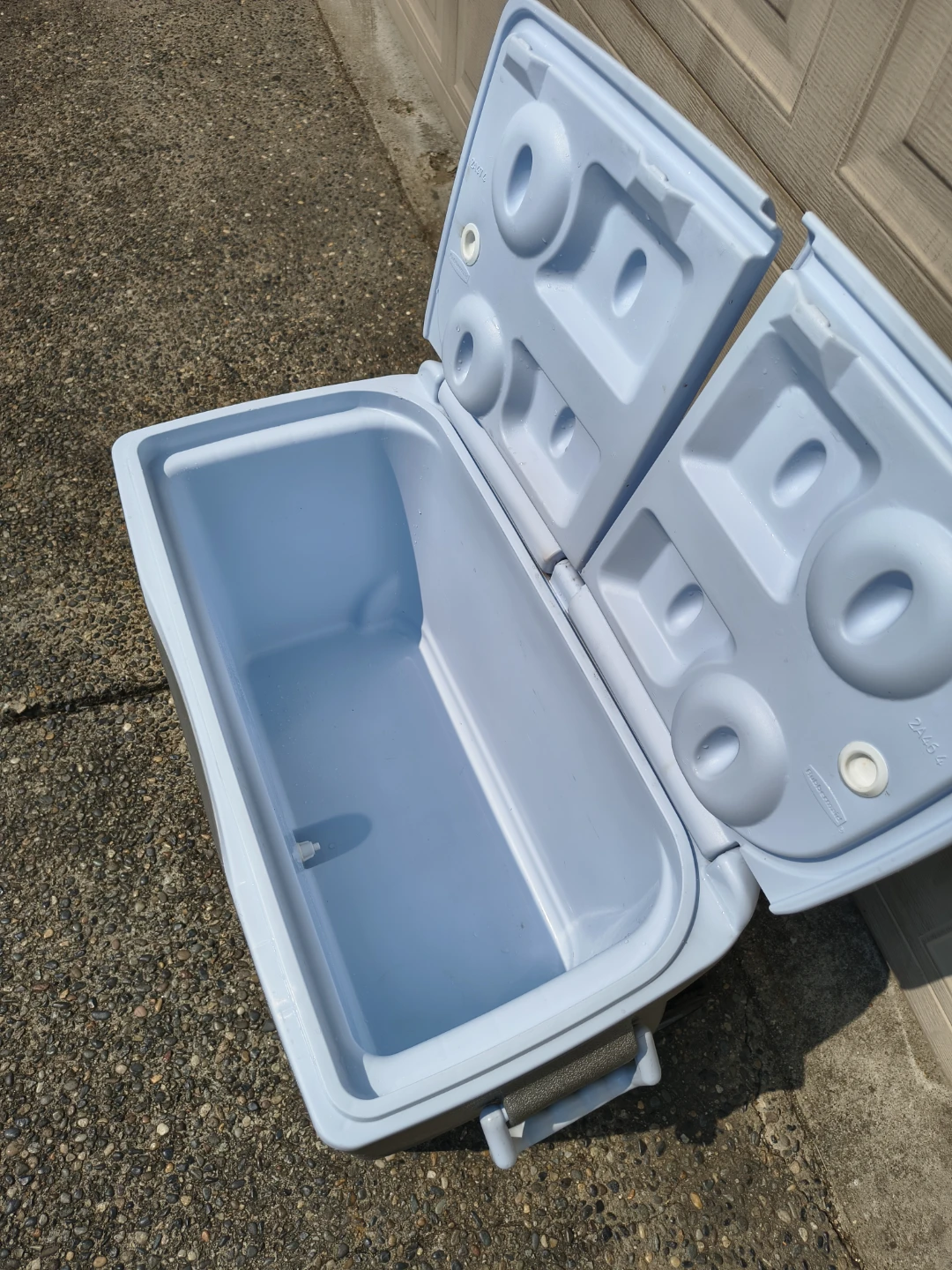 60Qt Wheeled Cooler with Extras - photo 4
