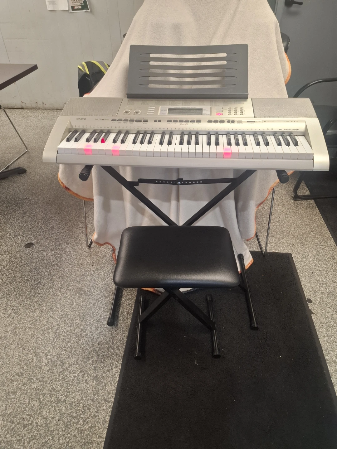 Casio LK-270 Keyboard - photo 4