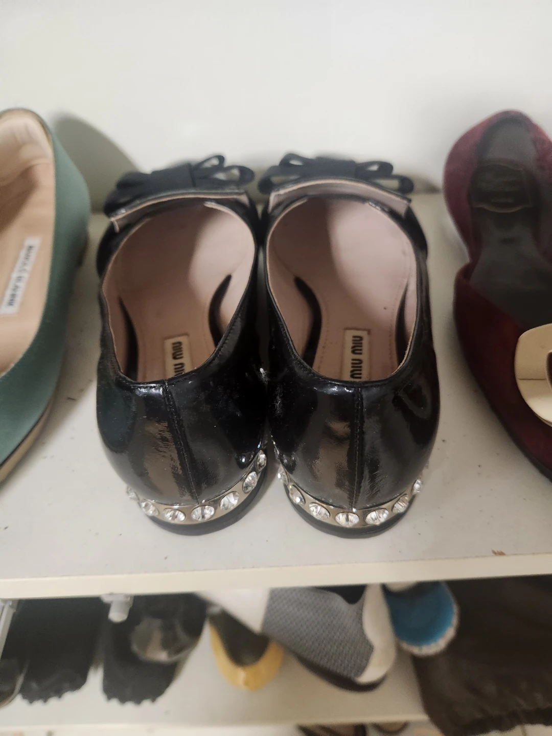 Miu Miu Black Patent Leather Bow Heels - photo 2