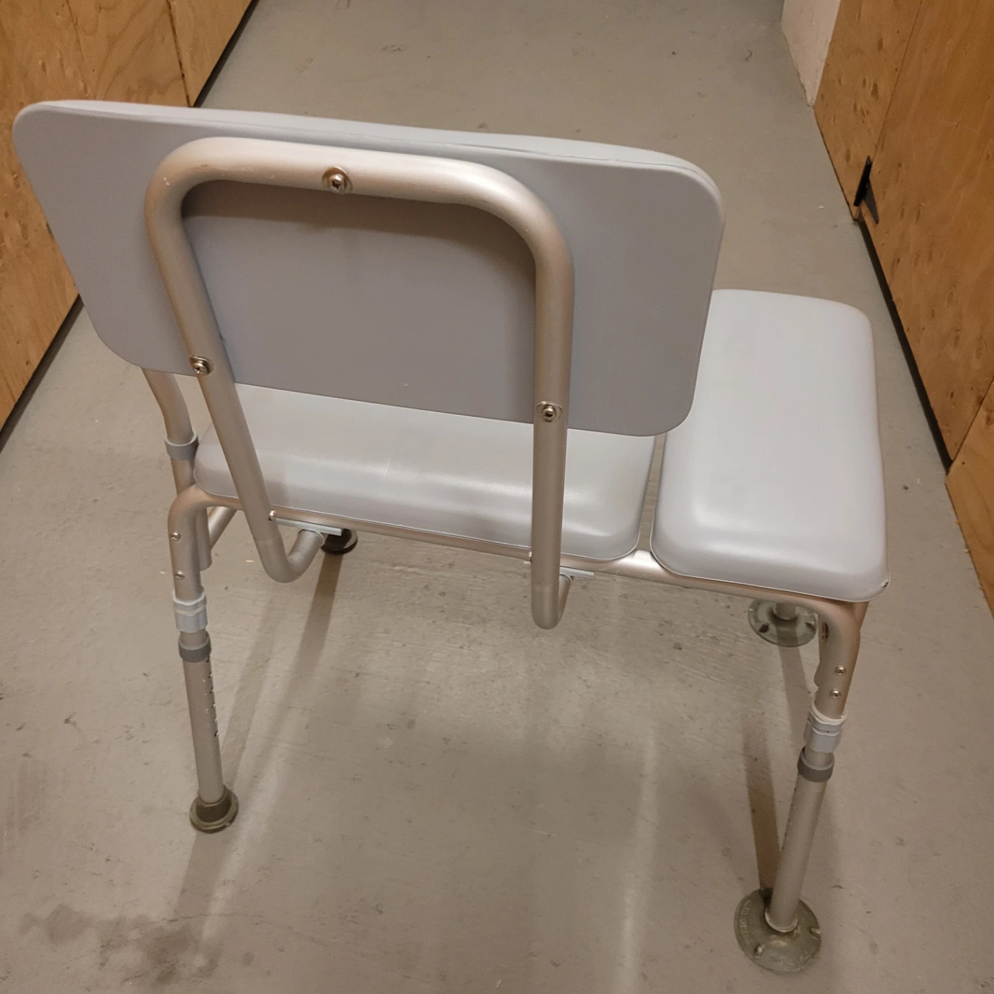 PADDED BATH TRANSFER CHAIR - photo 3