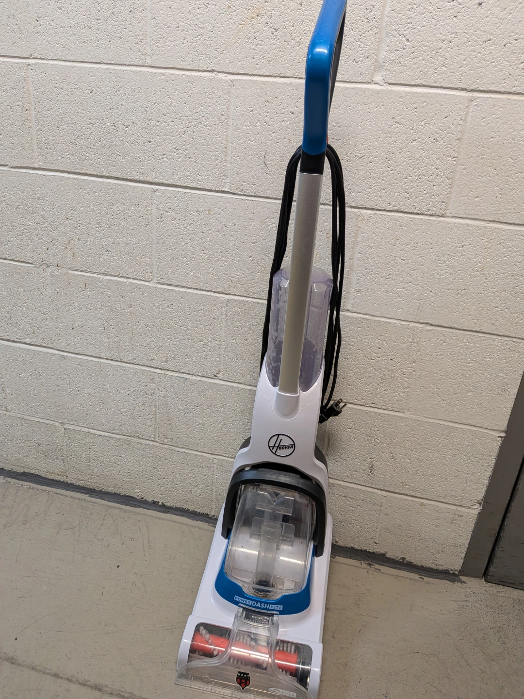 Hoover PowerDash Pet Compact Carpet Cleaner - photo 2