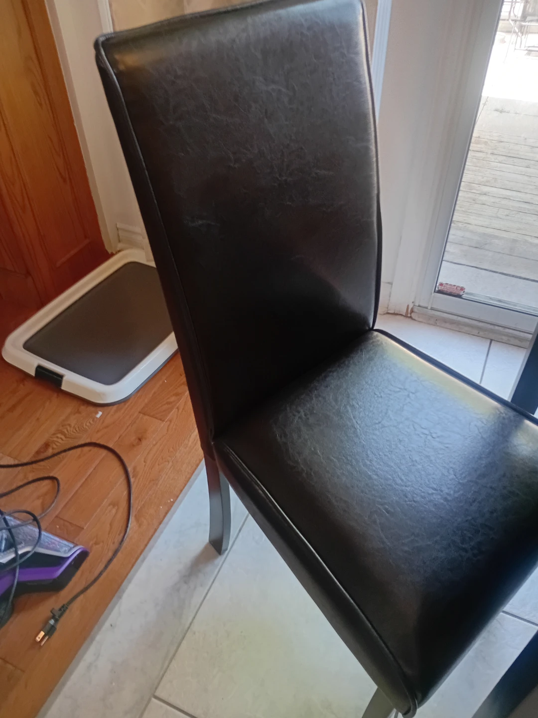Solid wood black table and 4 upholstered chairs - photo 3