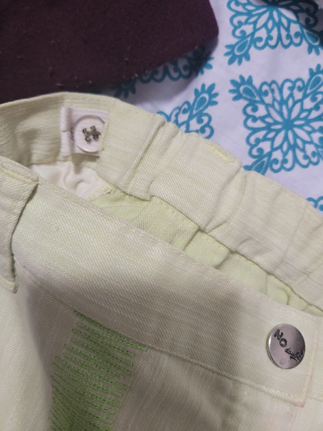 Light Green Pants with Butterfly Embroidery - photo 4