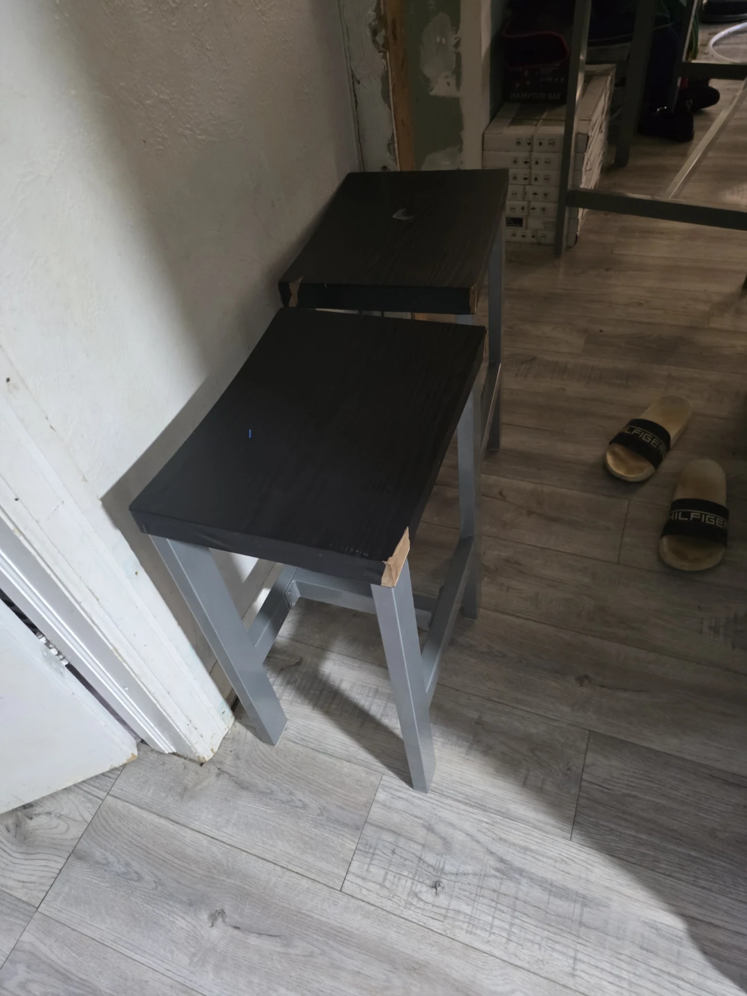 Table Set with 4 Black Counter Stools - photo 4