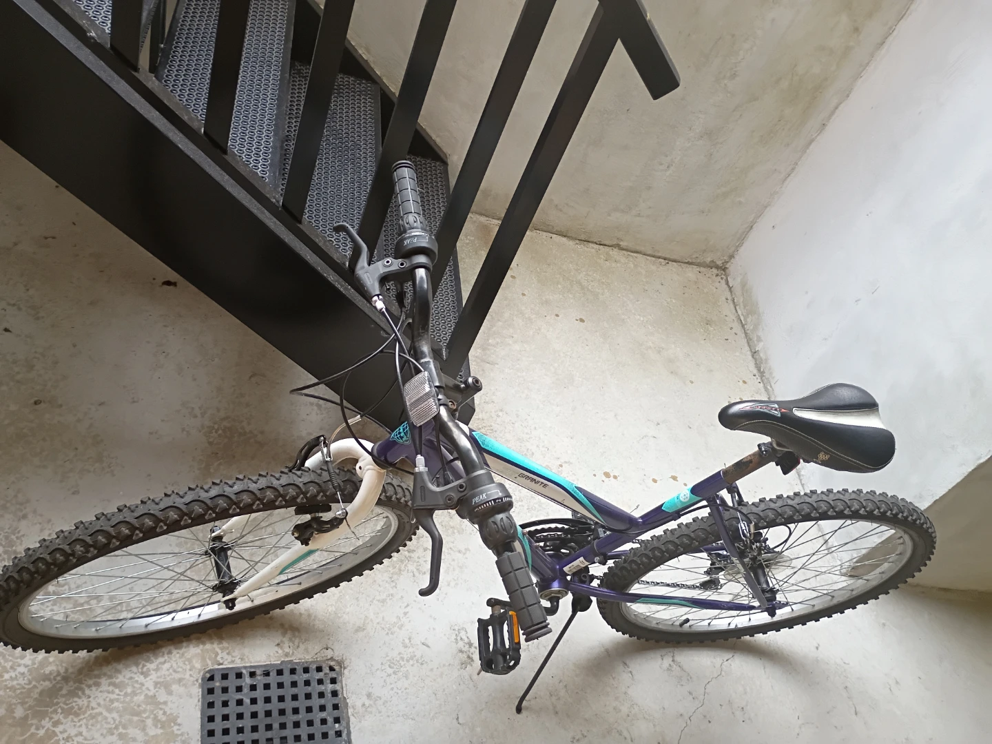 Huffman 18-Speed Mountain Bike - photo 2