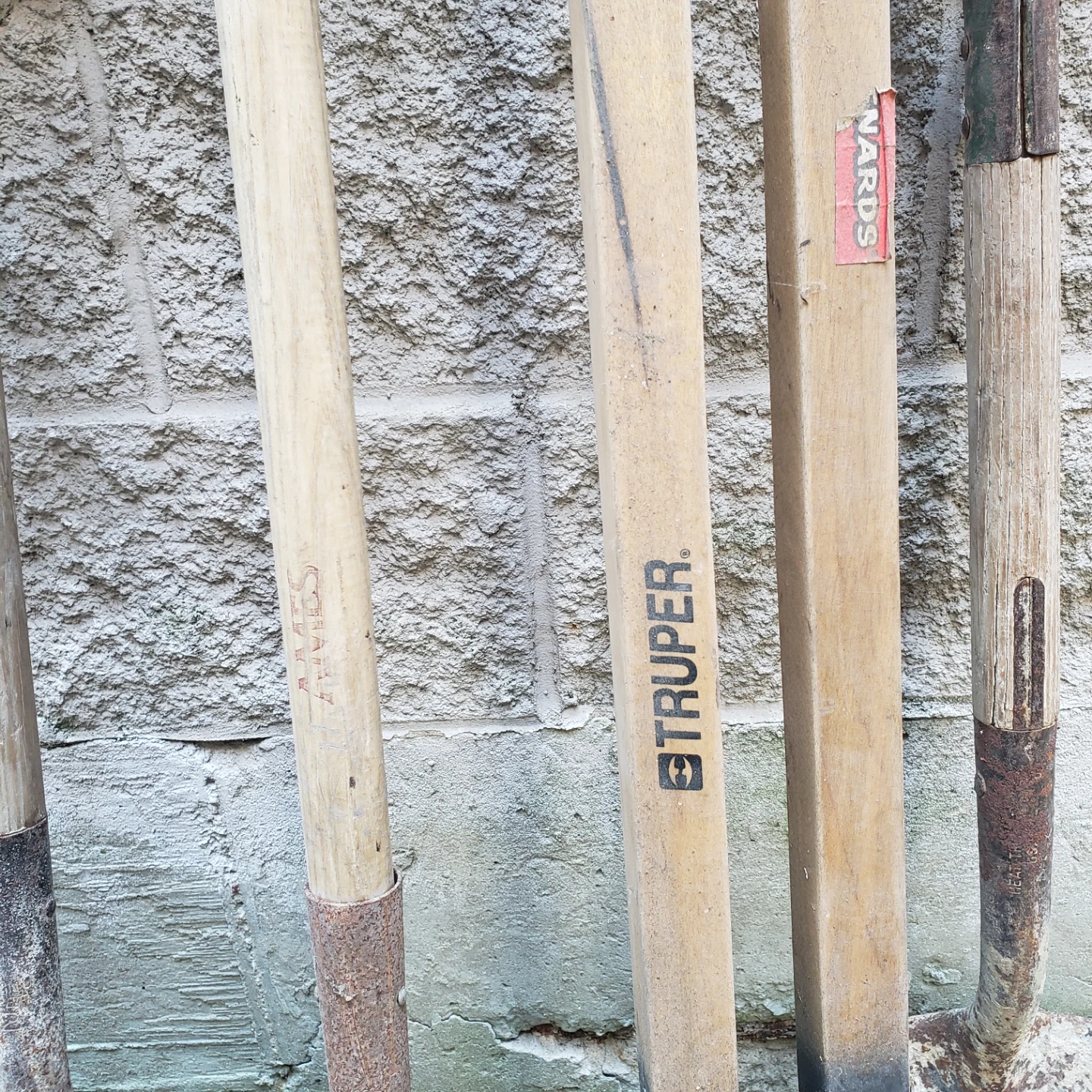 Assorted Shovels & Scoops - photo 2