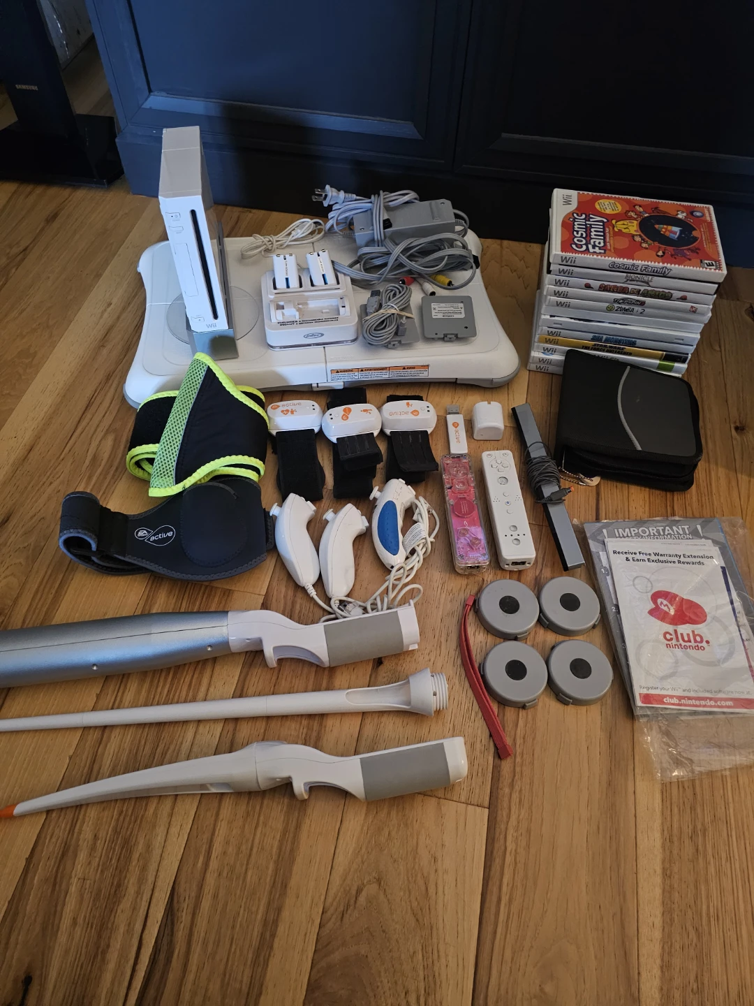 Nintendo Wii Bundle - photo 2