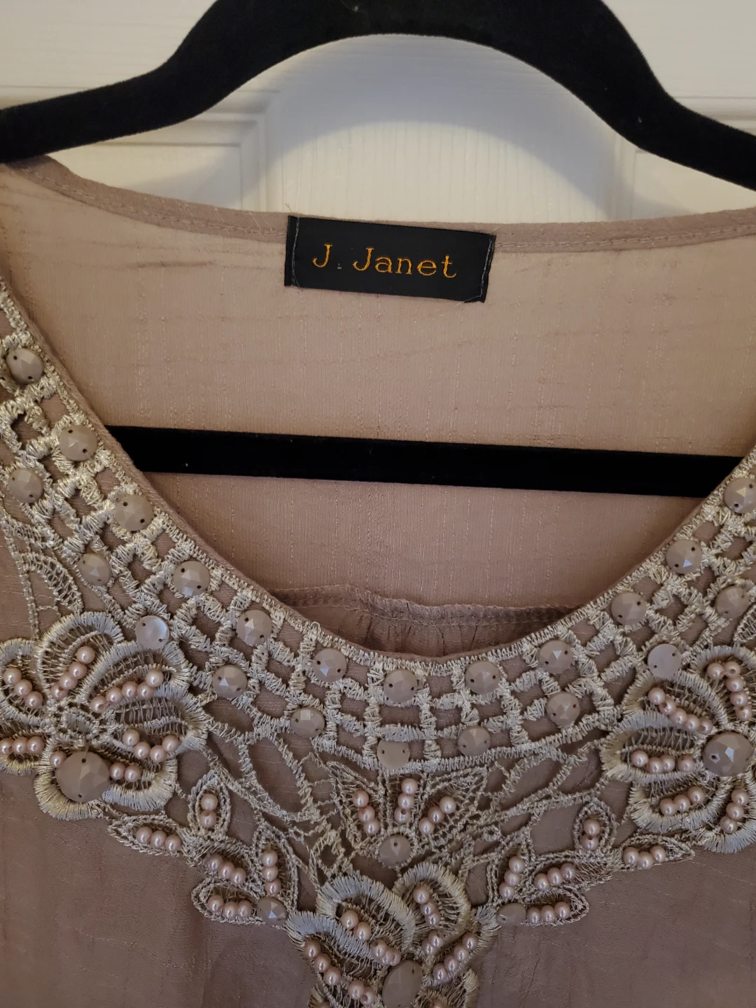 Tan Boutique Blouse w/Lace Inlay...New - photo 3