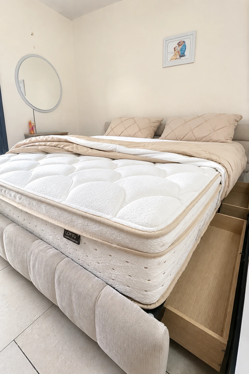 King Bed + Mattress + 4 Storage Drawers - photo 4