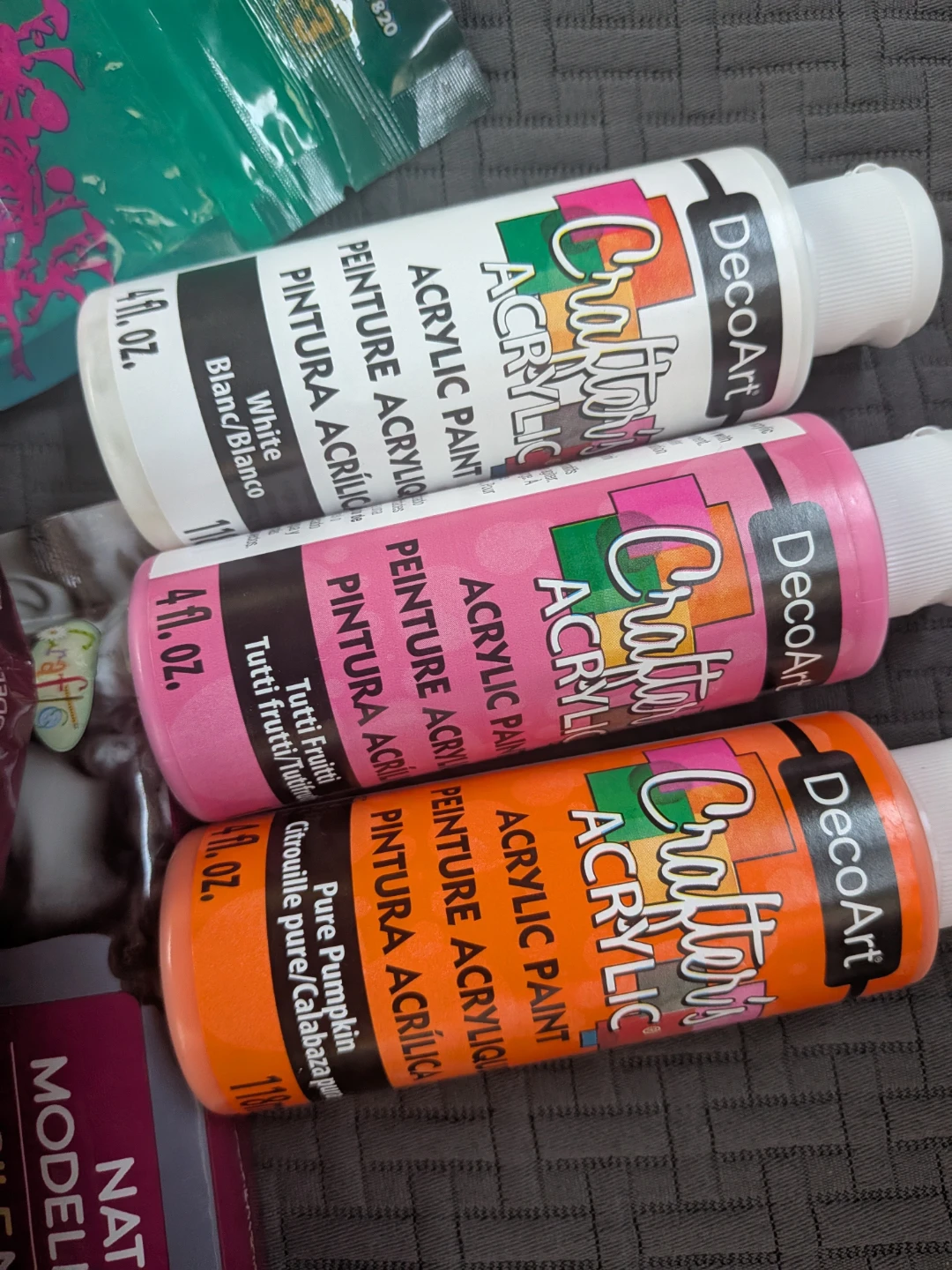 Lot craft items acrylic & water  paint, clay, plaster of Paris - photo 3
