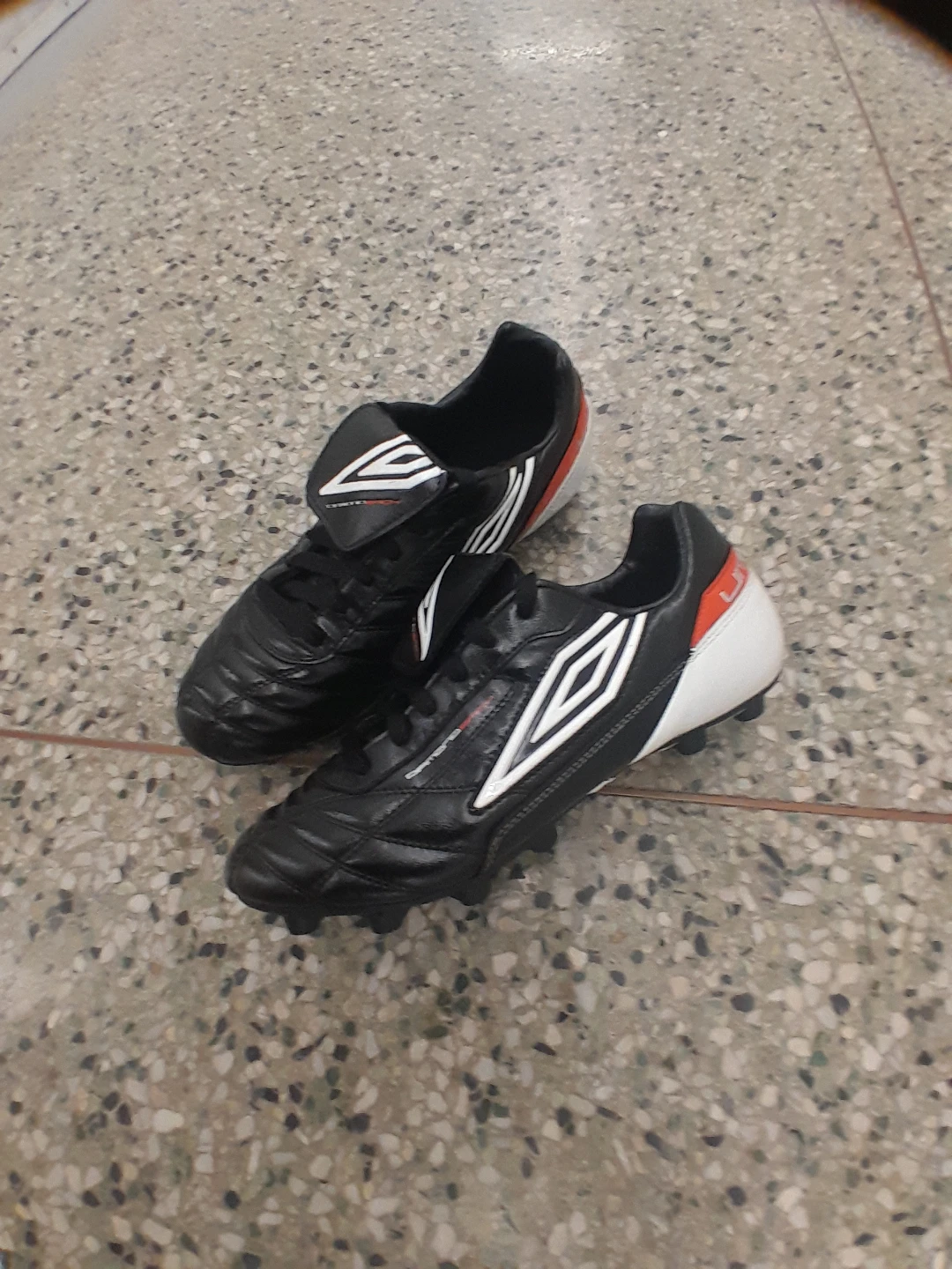Umbro Soccer Cleats Men's Size 9 - photo 4