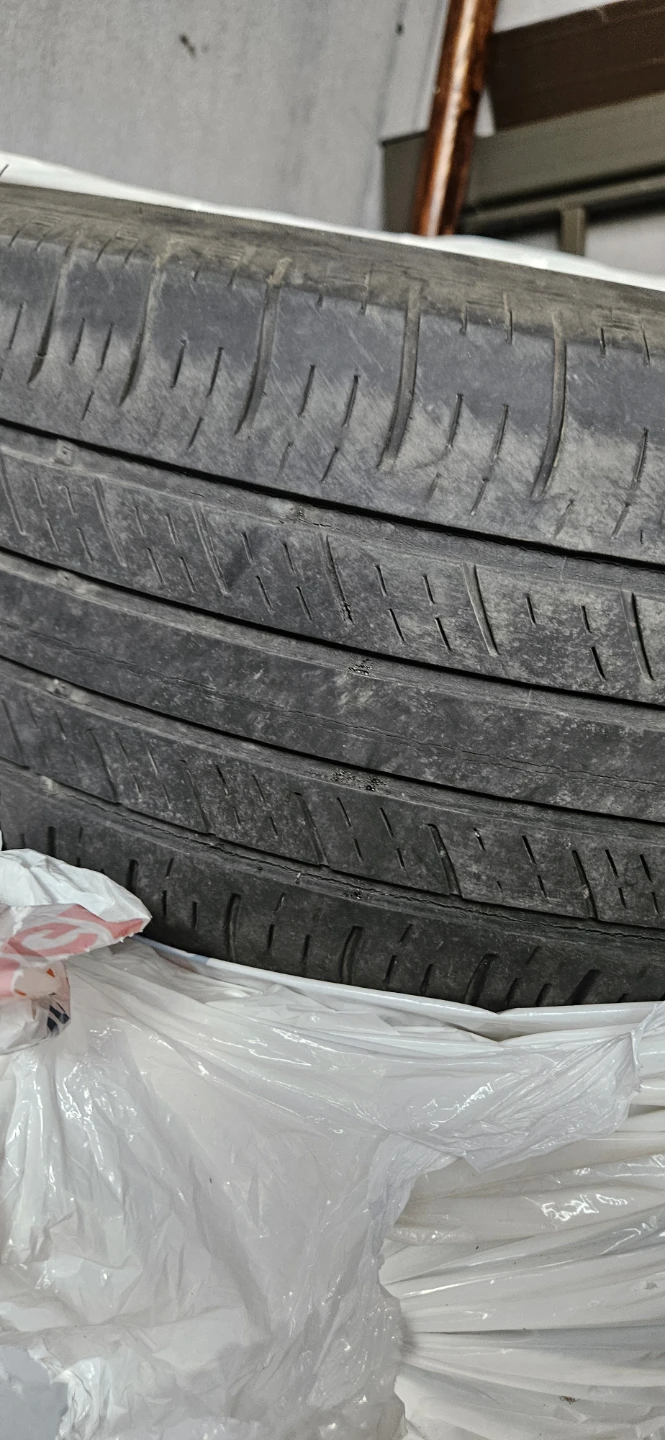 Tires from 2020 Tucson Hyundai all season lightly used
