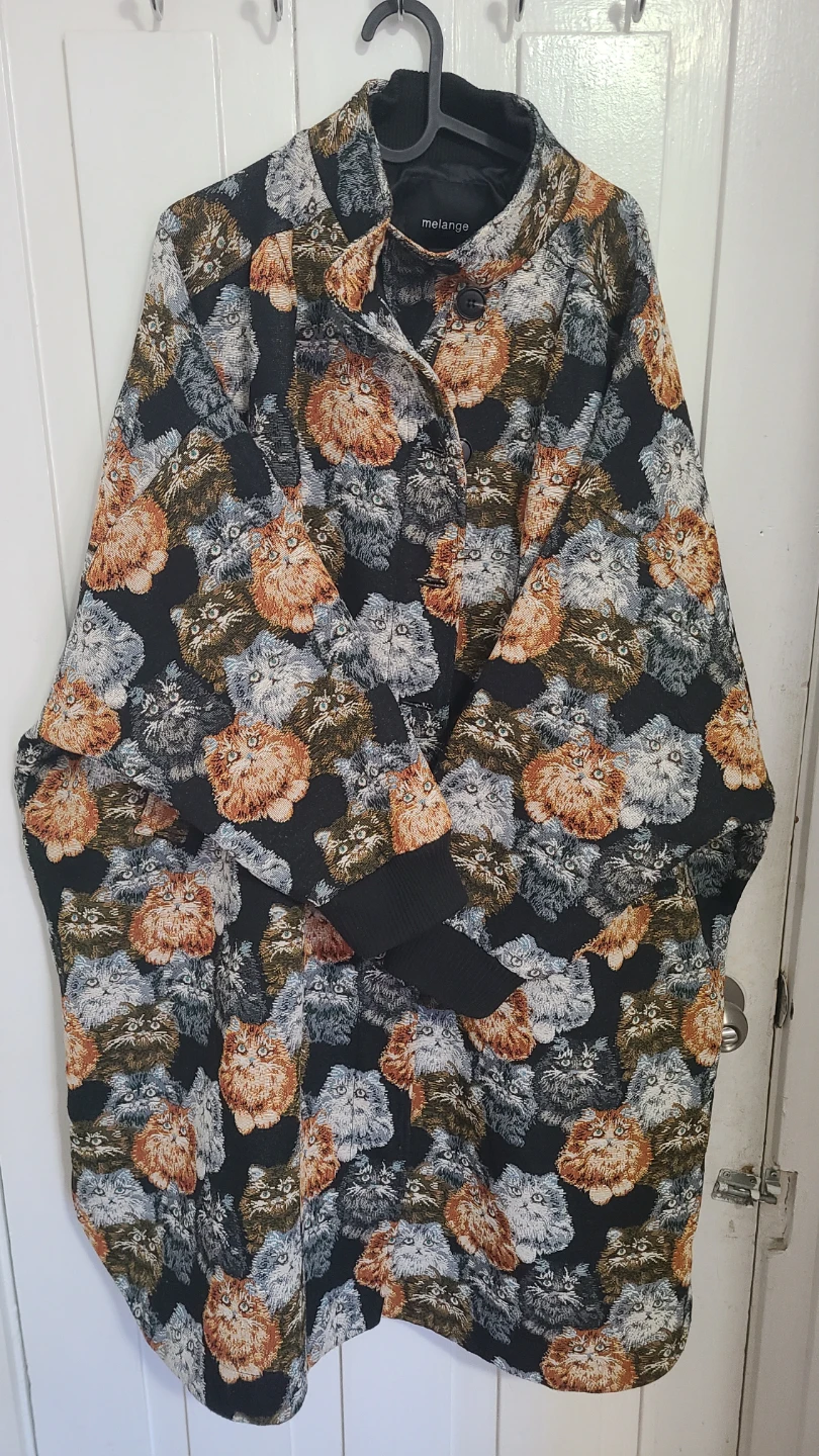 Moving sale -  Women's Cat Print Jacket - photo 2
