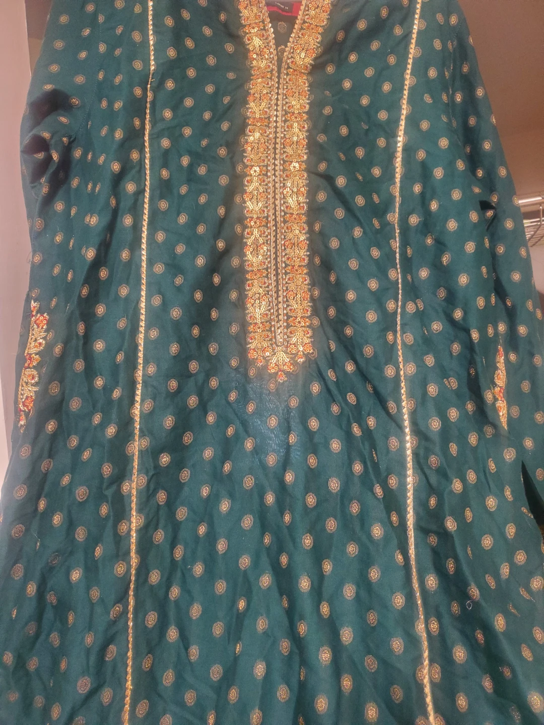 Green Kurti with gold print - photo 2