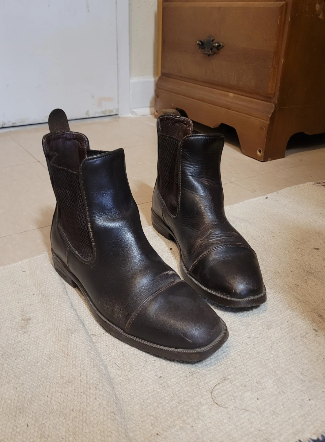 Tasteful Dark Brown Leather Boots