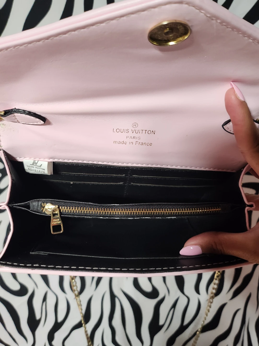 Louis Vuitton Crossbody Purse - photo 3