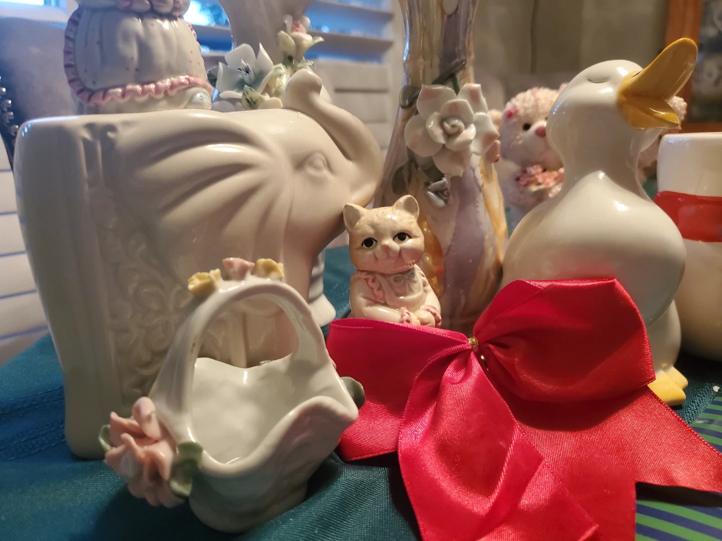Ceramic Animal and Holiday Figurines Lot - photo 3