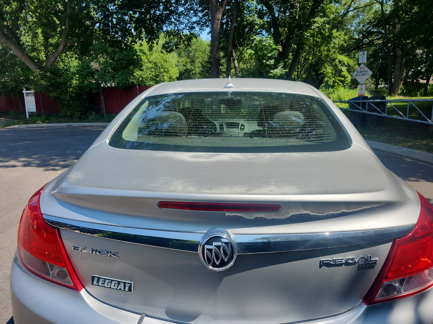 2011 Silver Buick Regal Sedan 81 KM ONLY  CLEAN CARFAX - photo 4