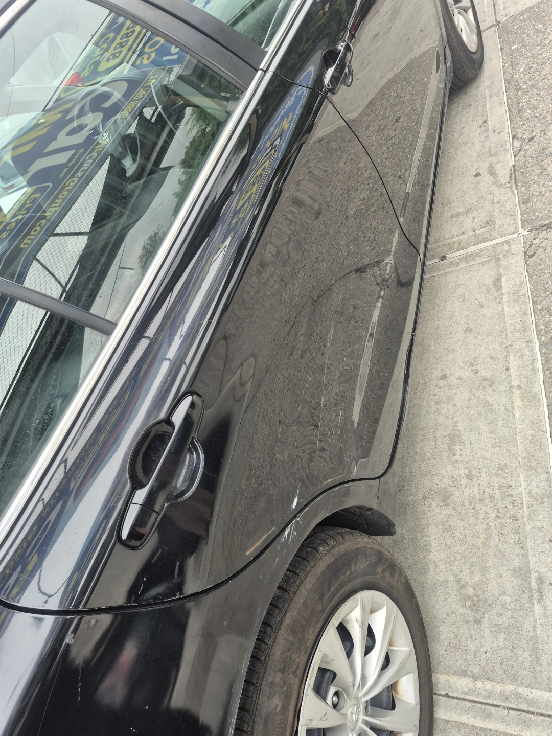 Black Toyota Camry Sedan 2015 - photo 3
