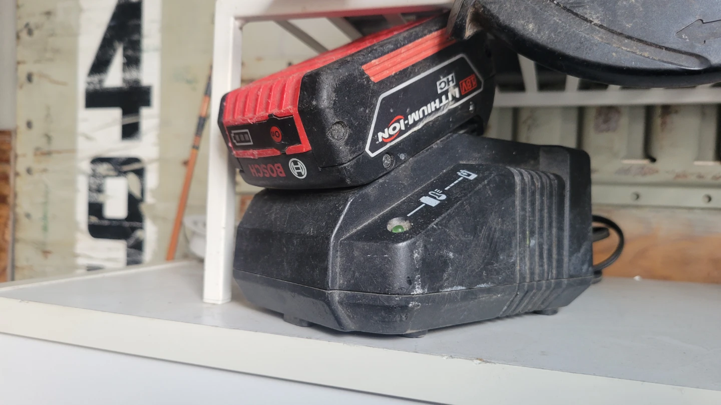 Bosch 18V Cordless Combo Kit - photo 2