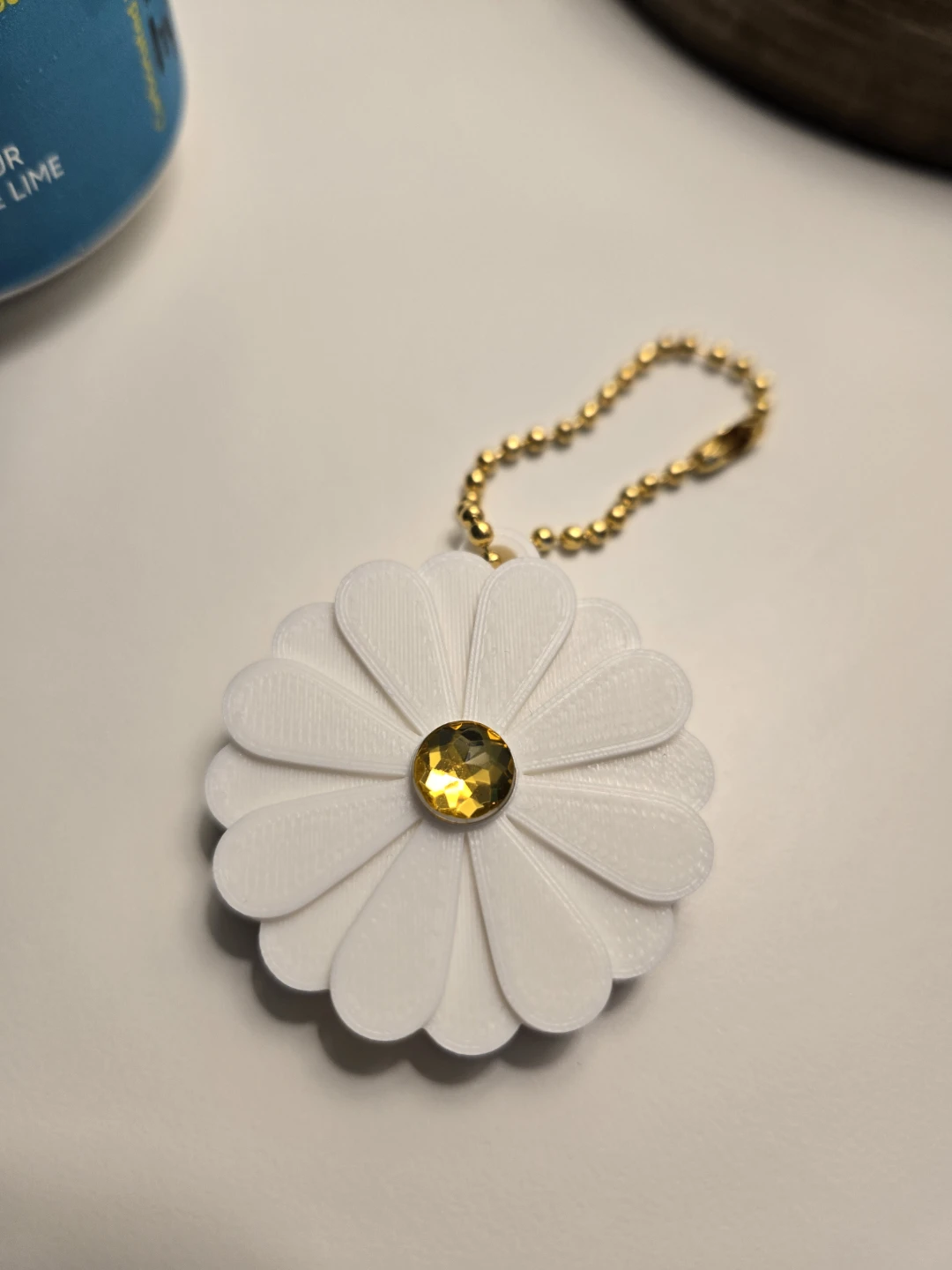 White Daisy Can Opener/Nail Saver/Bag Charm - photo 2