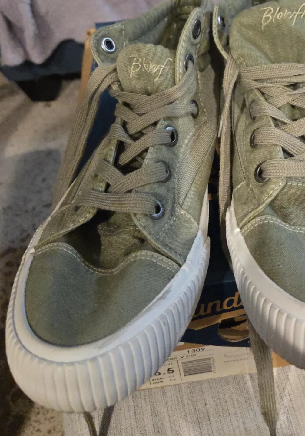 Blowfish Malibu Green Canvas High Top Sneakers Size 10
