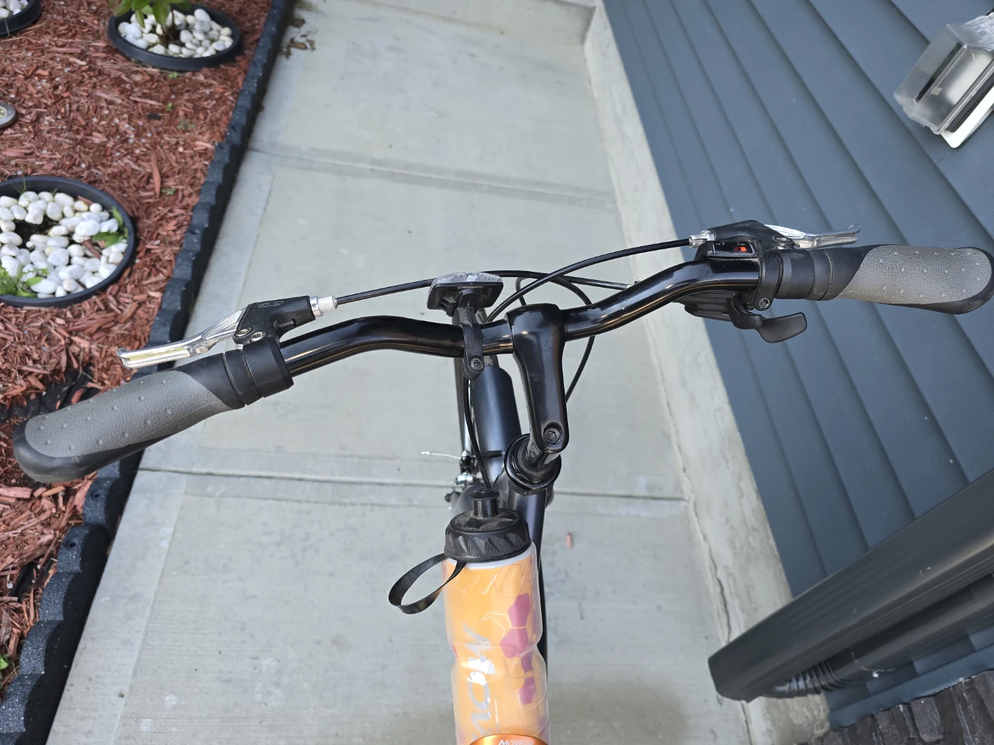 Almost  new ladies Bike - photo 3