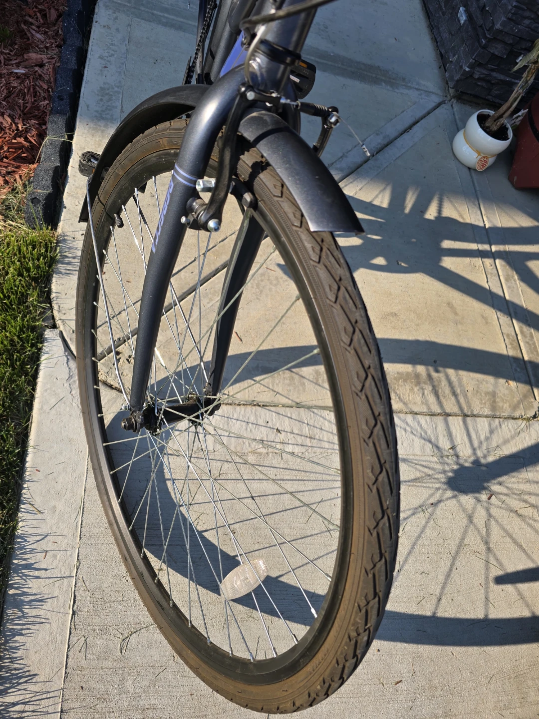 Almost  new ladies Bike - photo 5