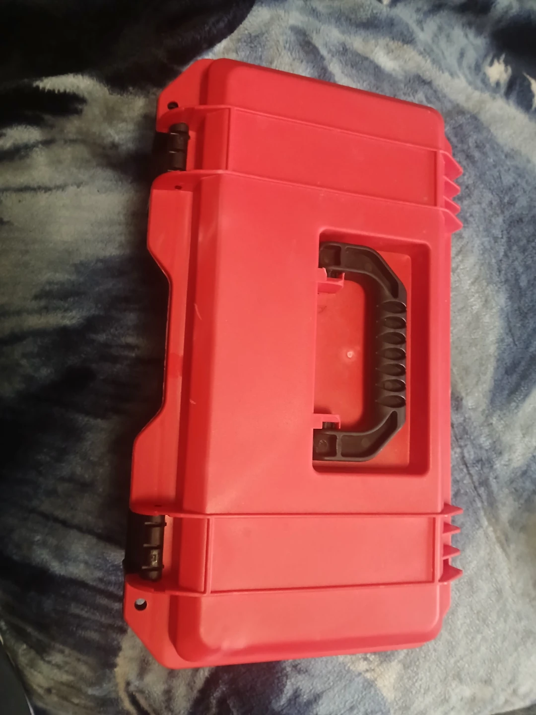 Red Suction Cup Lifter with Case