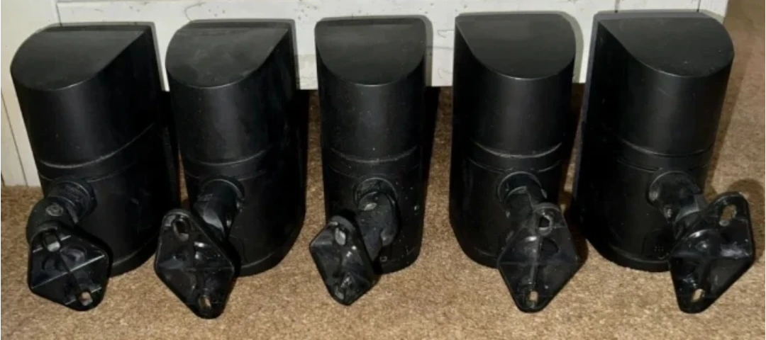 Bose Surround Speakers and Subwoofer - photo 4