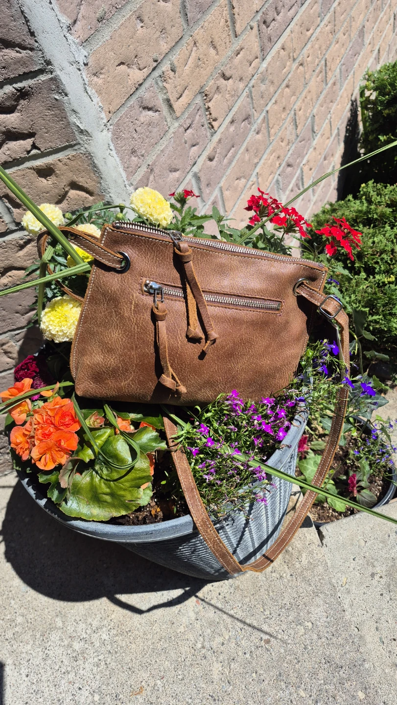 Brand New Roots Brown Leather Crossbody Bag - photo 4