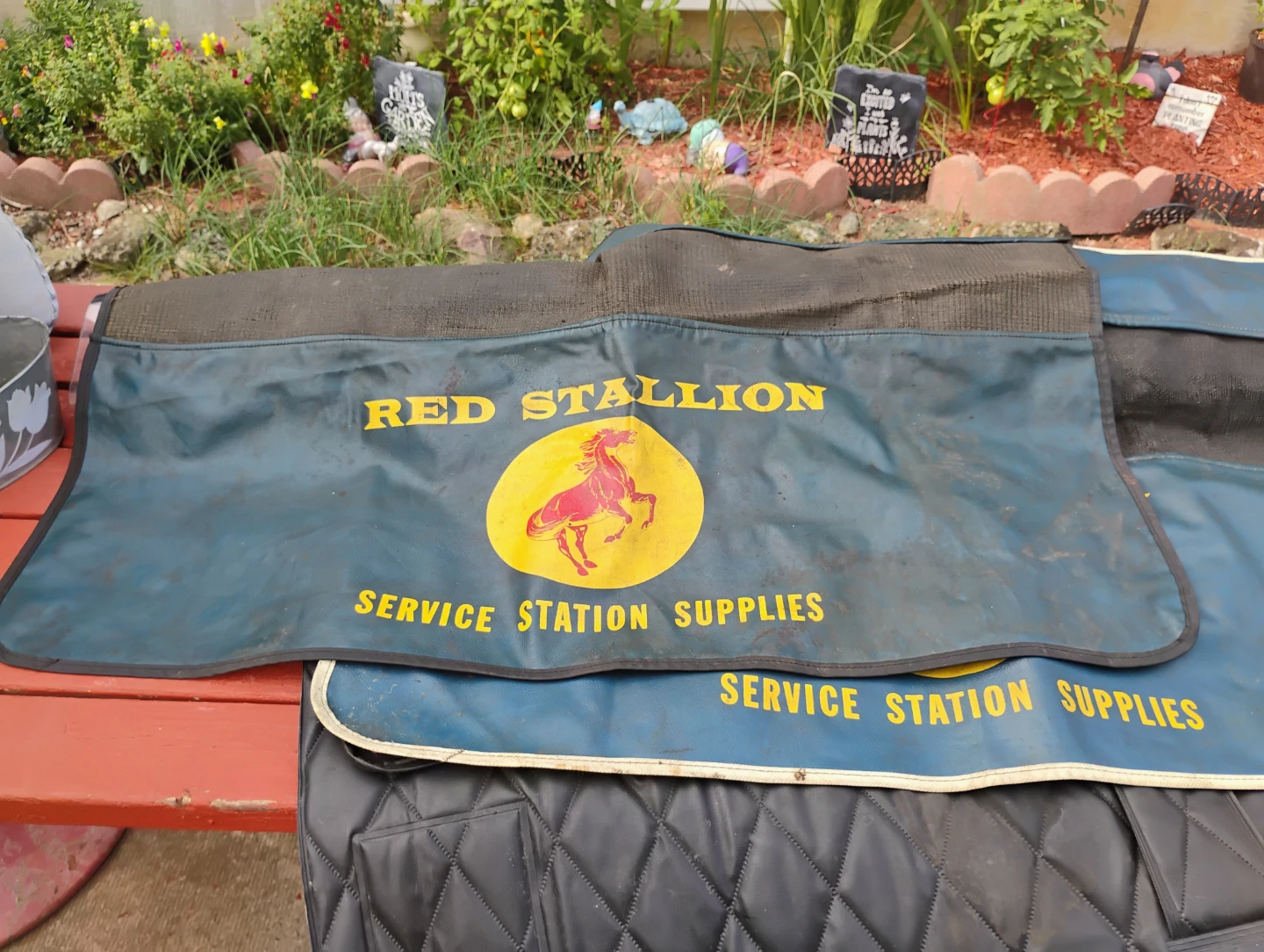Red Stallion Service Station Fender Covers - photo 2
