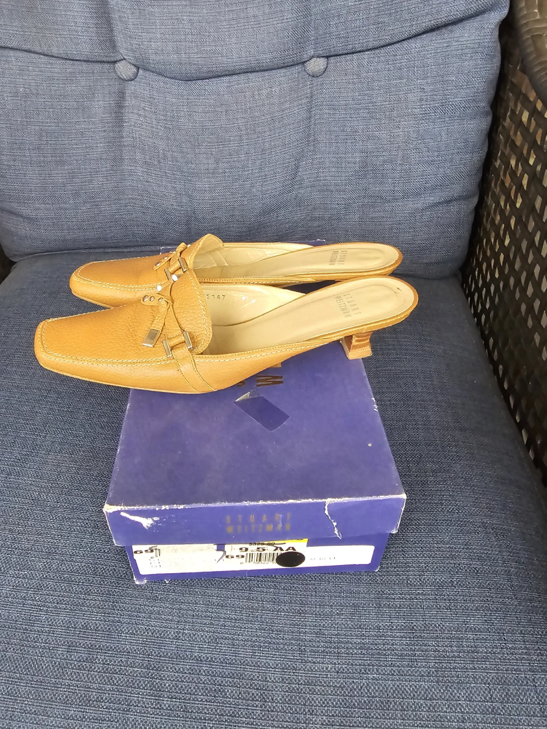 Stuart Weitzman Women's Brown Leather Mules Size 7,5-8 - photo 2