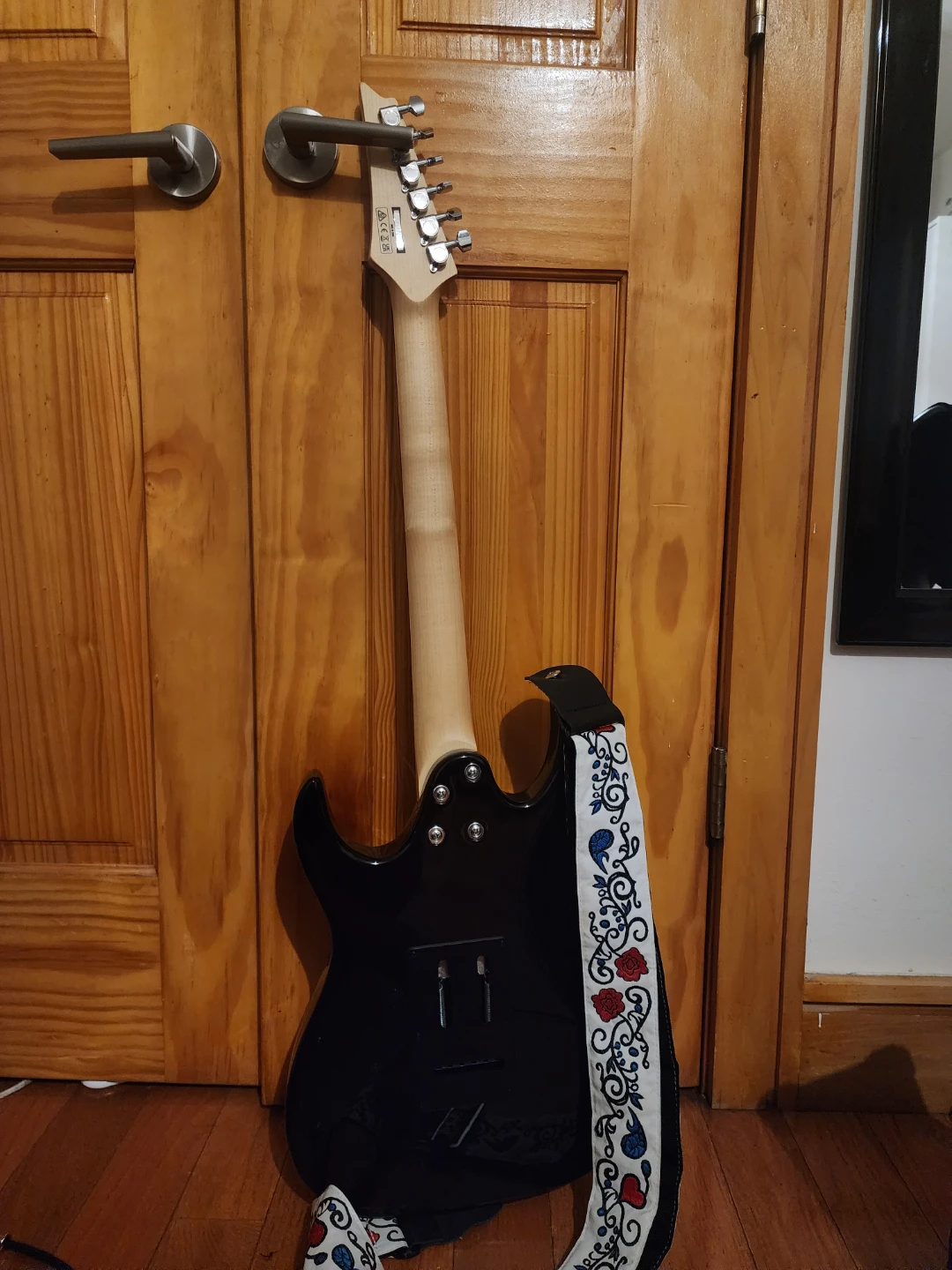 Ibanez GRG Electric Guitar with Gig Bag - photo 3