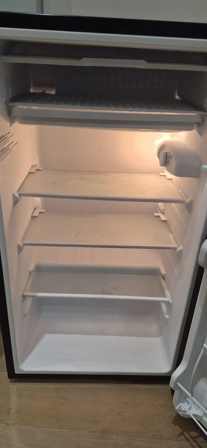 Master Chef Mini Fridge - photo 3