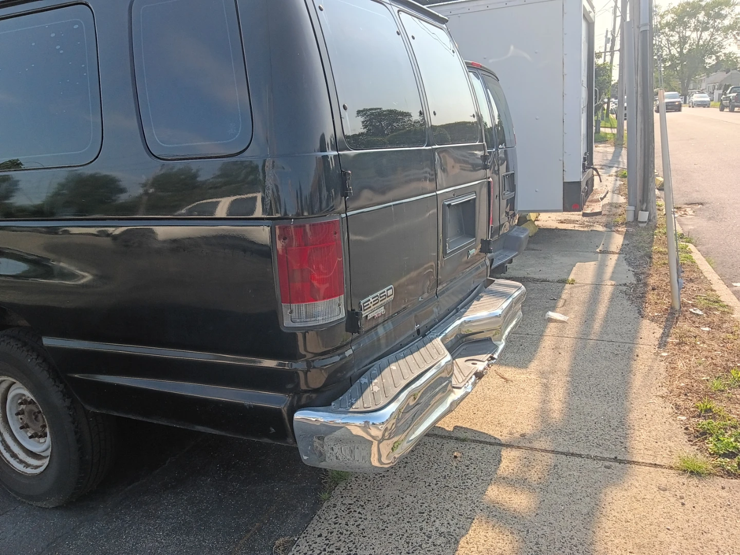 2012 Ford E-350 advancetrac RSC FOR PARTS ONLY - photo 3
