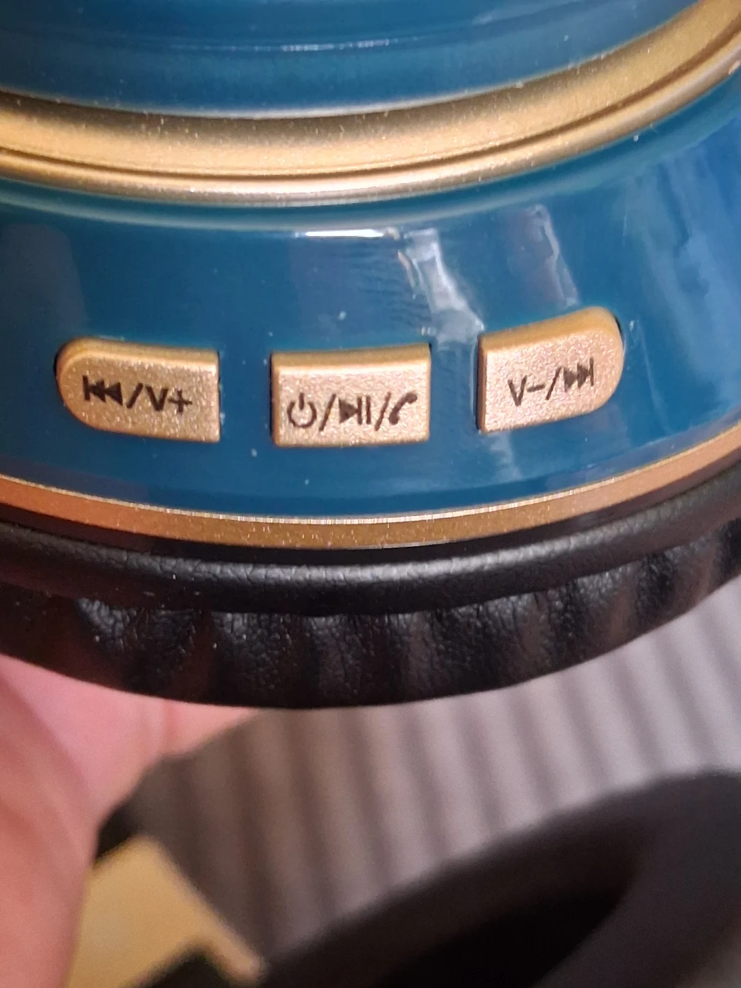 Brand new teal cordless Headphones with Gold Trim - photo 2