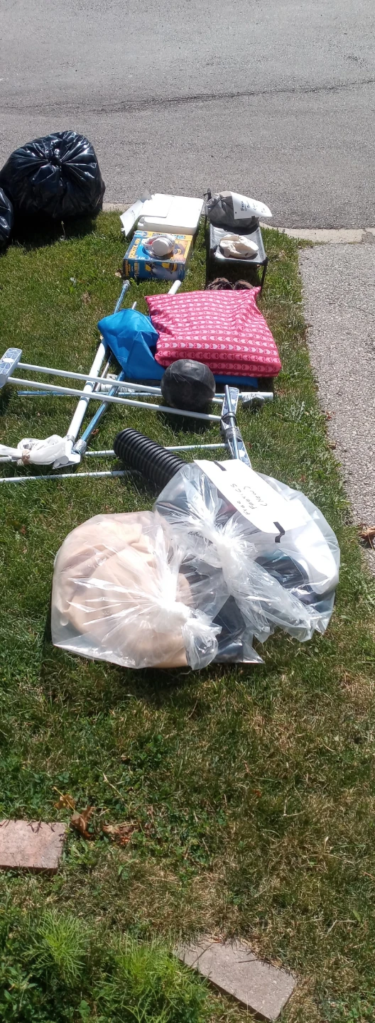 Free items (please message for location)