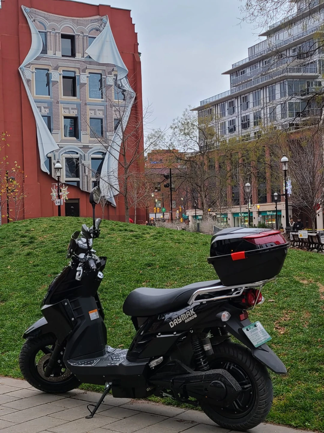 Arrow-Daymak Electric Scooter - photo 2