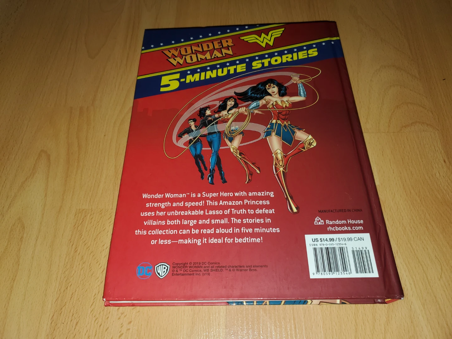 Wonder Woman 5-Minute Stories Book - photo 4